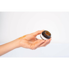 Anela Balm for treating skin prone to scarring Zorro admirer