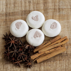 PONIO Solid shampoo against dandruff Orient Chai 30 g PONIO Solid shampoo against dandruff Orient Chai 30 g