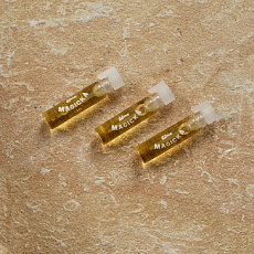 Alma Vzoreček Přírodní vysokovibrační olejový parfém Magická 1,5 ml