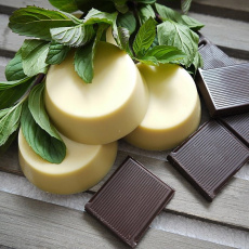 PONIO Cocoa and mint massage cube PONIO Cocoa and mint massage cube