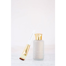 Leahlani Mask Brush Mask brush