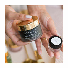LEAHLANI Mermaid Mask cleansing and renewing superfood mask tester 2.5 ml