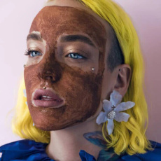 Mark Pink clay face mask with vitamin C wrinkle and pigment spot reduction 30 g expiration 5/25 Mark Pink clay face mask with vitamin C wrinkle and pigment spot reduction 30 g expiration 5/25