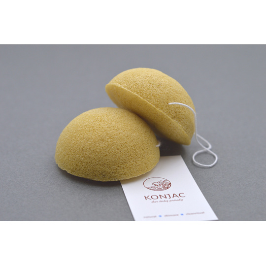 KONJAC sponge with turmeric extract