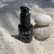 Yage BB Cream Geisha Secret with Gold and SPF 15 against pigmentation shade medium