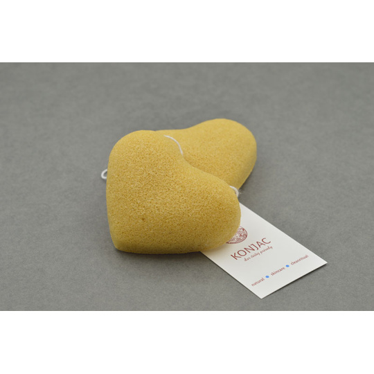 KONJAC sponge with turmeric extract heart 1 pc