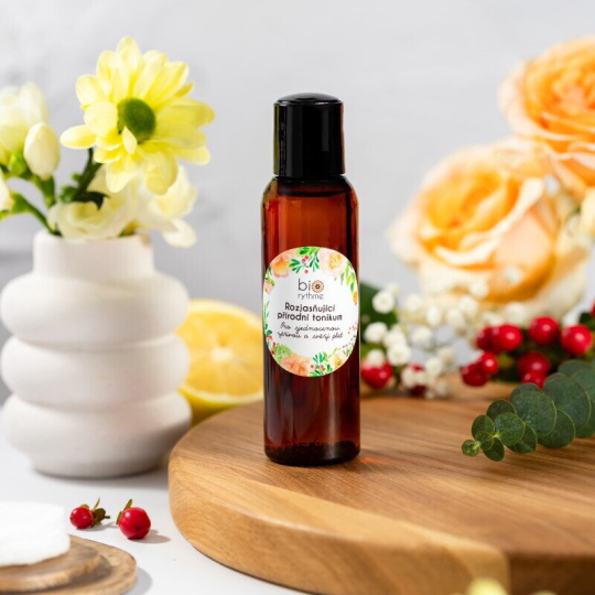 Biorythme Rozjasňující přírodní tonikum pro zářivou pleť 100 ml expirace 4/26
